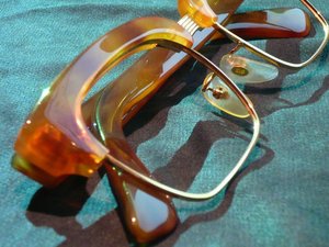 116万円の鼈甲めがね03