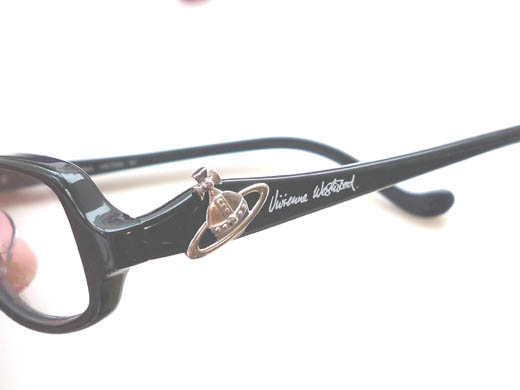 2010年新作モデル Vivienne Westwood ビビアンウエストウッドのメガネ 
