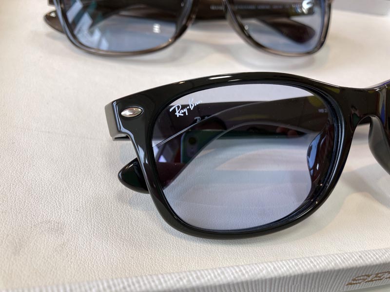 レイバン純正度付きレンズにご要望が多かった薄いカラー「ライトブルーグレー」が追加されました。  石川県金沢市の太陽めがね～1級眼鏡作製技能士と認定補聴器技能者が視生活のアドバイザーとして快適なメガネをお作りします